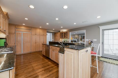 6340 Tremont St, Willowbrook, IL 60527 photo 11