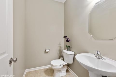 2022 Salem Rd, Elgin, IL 60123 photo 14