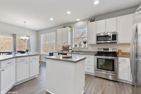 2022 Salem Rd, Elgin, IL 60123 photo 10