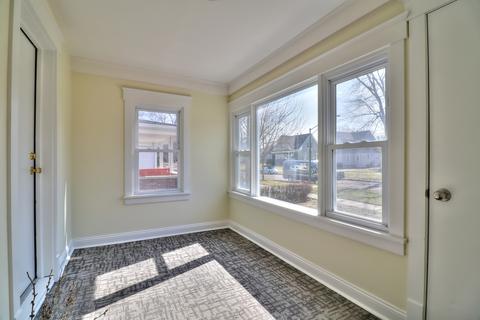 608 W Columbia Ave, Champaign, IL 61820 photo 3