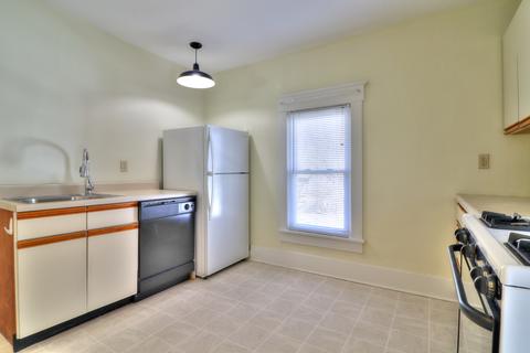 608 W Columbia Ave, Champaign, IL 61820 photo 5