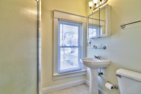 608 W Columbia Ave, Champaign, IL 61820 photo 8