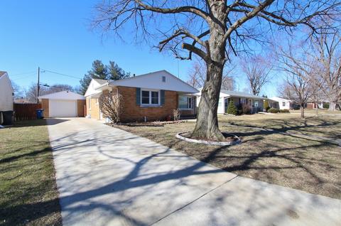 110 Robinson Dr, Morris, IL 60450 photo 2