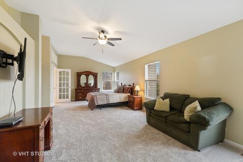 2240 Moser Ln, Algonquin, IL 60102 photo 11
