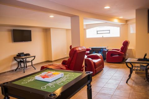 1726 E 86th Pl, Chicago, IL 60617 photo 9