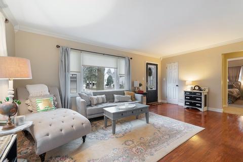 1336 N Eagle St, Naperville, IL 60563 photo 4