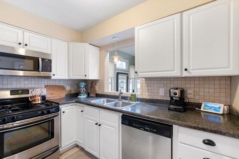 1336 N Eagle St, Naperville, IL 60563 photo 11