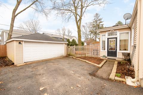 1336 N Eagle St, Naperville, IL 60563 photo 24