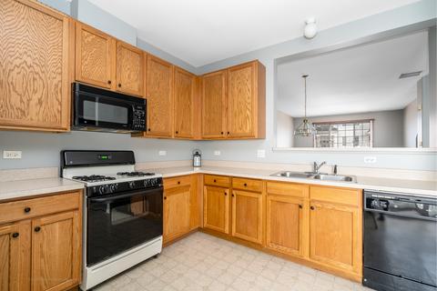 1921 Concord Dr, Mchenry, IL 60050 photo 8
