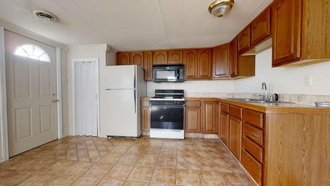 103 Eads St, Thomasboro, IL 61878 photo 14