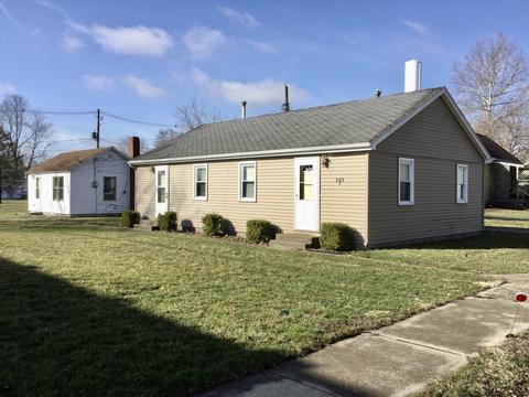 103 Eads St, Thomasboro, IL 61878 photo 1