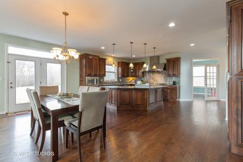 998 Reading St, Bartlett, IL 60103 photo 10