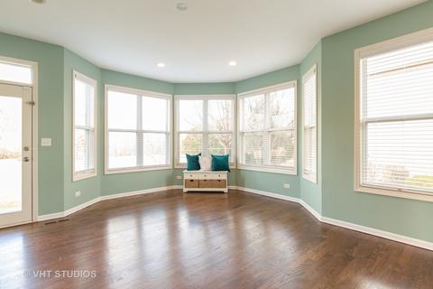 998 Reading St, Bartlett, IL 60103 photo 16