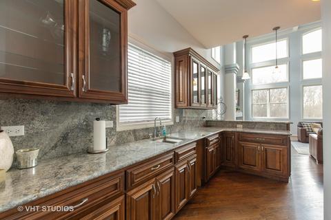 998 Reading St, Bartlett, IL 60103 photo 9
