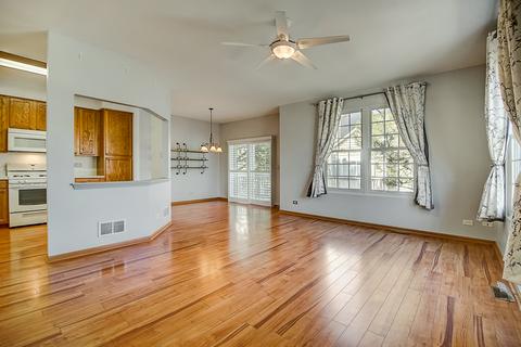 31758 N Pineview Blvd, Lakemoor, IL 60051 photo 2