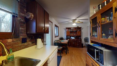 5016 Roberts Rd, Mchenry, IL 60051 photo 10