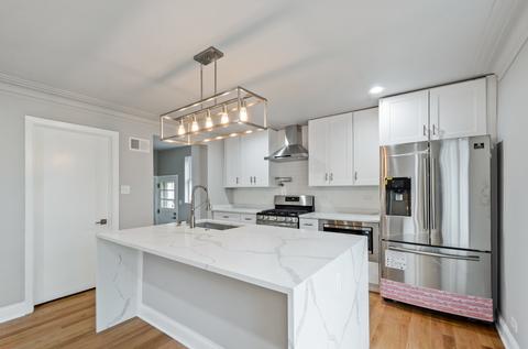 5253 W Devon Ave, Chicago, IL 60646 photo 5