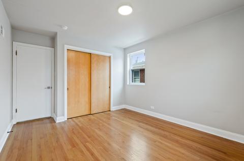 5253 W Devon Ave, Chicago, IL 60646 photo 14