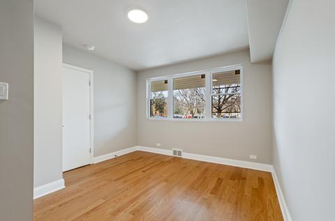 5253 W Devon Ave, Chicago, IL 60646 photo 10