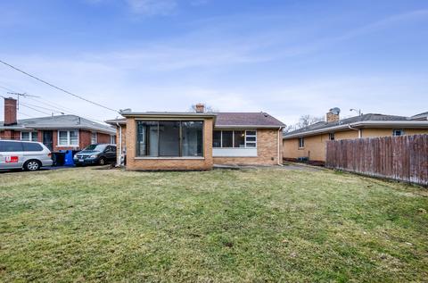 5253 W Devon Ave, Chicago, IL 60646 photo 30