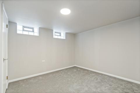 5253 W Devon Ave, Chicago, IL 60646 photo 24