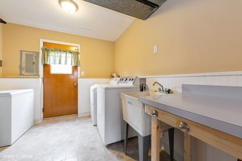 3906 Grand Ave, Mchenry, IL 60050 photo 14