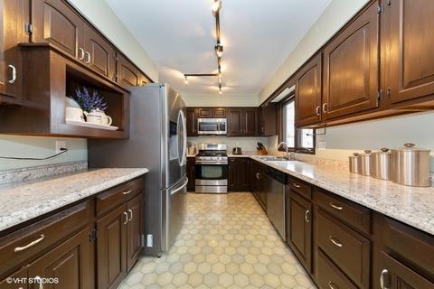3906 Grand Ave, Mchenry, IL 60050 photo 5