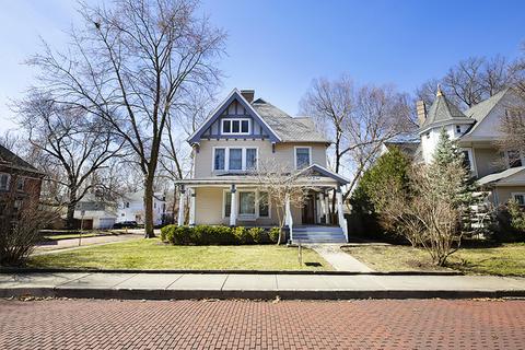 24 Whites Pl, Bloomington, IL 61701 photo 1