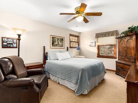 38 W451 Hopps Rd, Elgin, IL 60124 photo 17