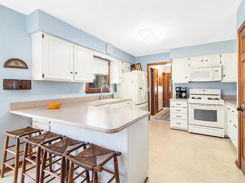 38 W451 Hopps Rd, Elgin, IL 60124 photo 9