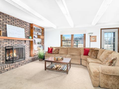 38 W451 Hopps Rd, Elgin, IL 60124 photo 5