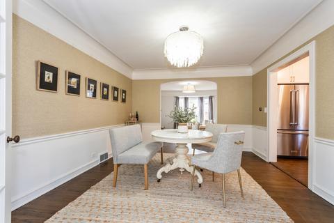 3241 Park Pl, Evanston, IL 60201 photo 4