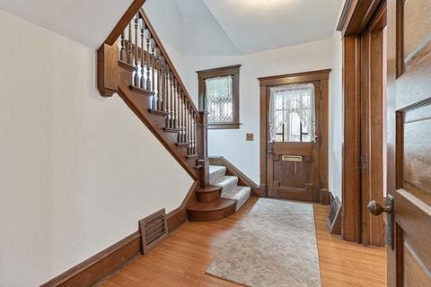 150 N Porter St, Elgin, IL 60120 photo 5
