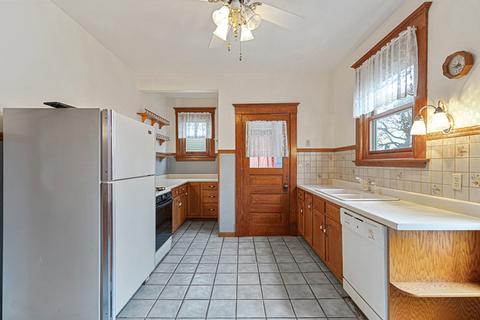 150 N Porter St, Elgin, IL 60120 photo 14