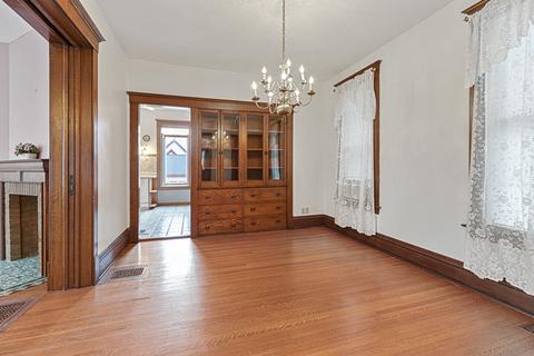 150 N Porter St, Elgin, IL 60120 photo 13