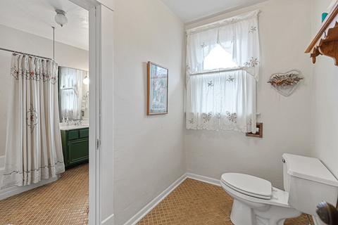 150 N Porter St, Elgin, IL 60120 photo 23