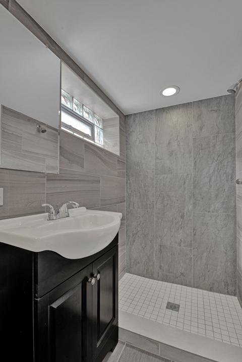 557 E 91st Pl, Chicago, IL 60619 photo 29