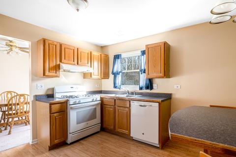 143 S Elroy Ave, Bartlett, IL 60103 photo 8