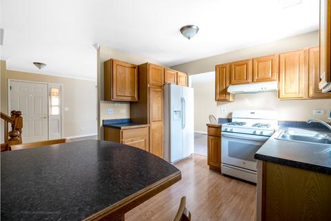 143 S Elroy Ave, Bartlett, IL 60103 photo 9