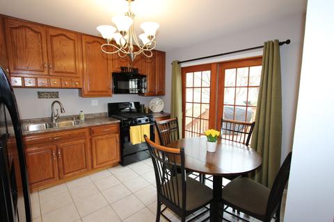 4530 Bicek Ct, Hoffman Estates, IL 60192 photo 8