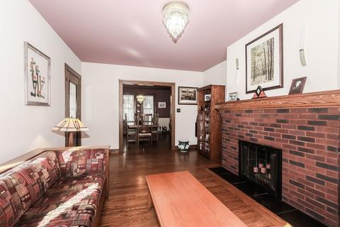321 N Worth Ave, Elgin, IL 60123 photo 7