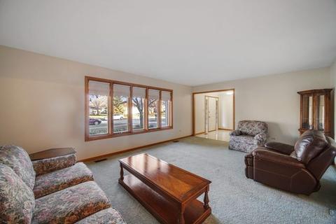 1480 Wayne Dr, Crete, IL 60417 photo 2