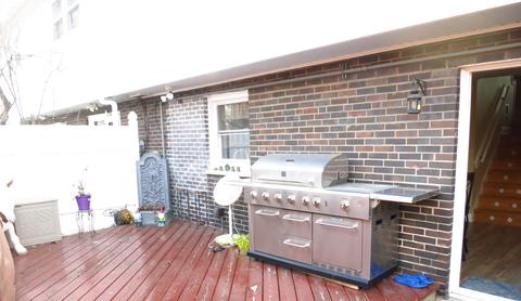 8809 Robin Dr, Des Plaines, IL 60016 photo 20