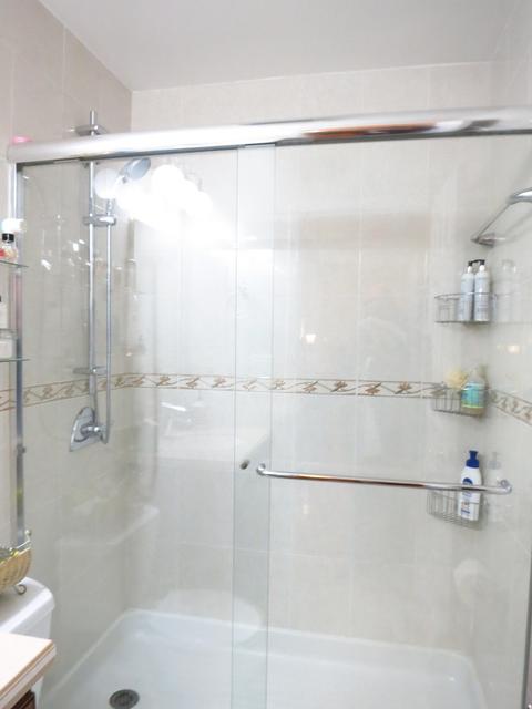 8809 Robin Dr, Des Plaines, IL 60016 photo 14