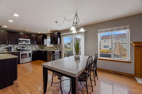 2308 Maple Ridge Dr, Plainfield, IL 60586 photo 4