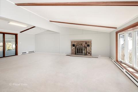 8415 Norris Ln, Capron, IL 61012 photo 4