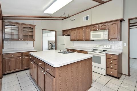 8415 Norris Ln, Capron, IL 61012 photo 5