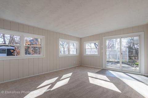 9 Walnut Ln, Algonquin, IL 60102 photo 3