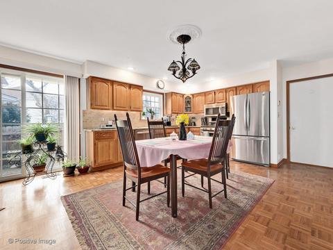 835 Faith Ln, Bartlett, IL 60103 photo 5