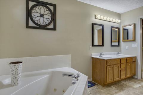 1100 Kings Mill Rd, Normal, IL 61761 photo 21